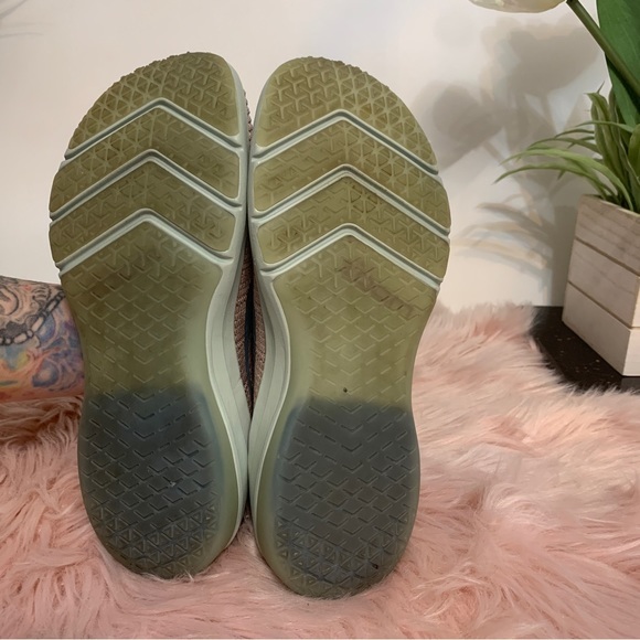 Nike Air Zoom Shoes Women's - Picture 7 of 10